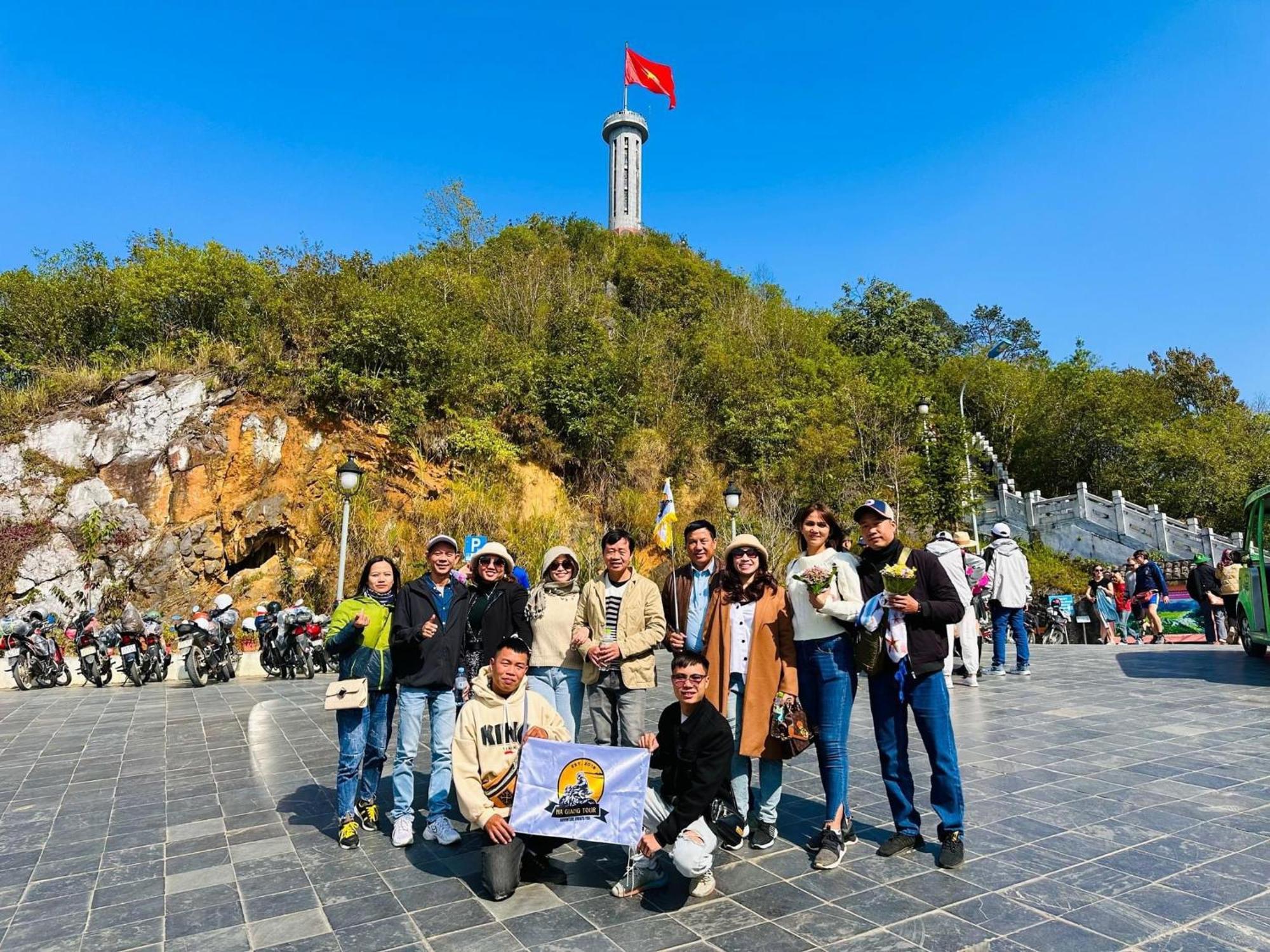 Tl Adventure Tour & Motorbike Aparthotel Ha Giang Luaran gambar