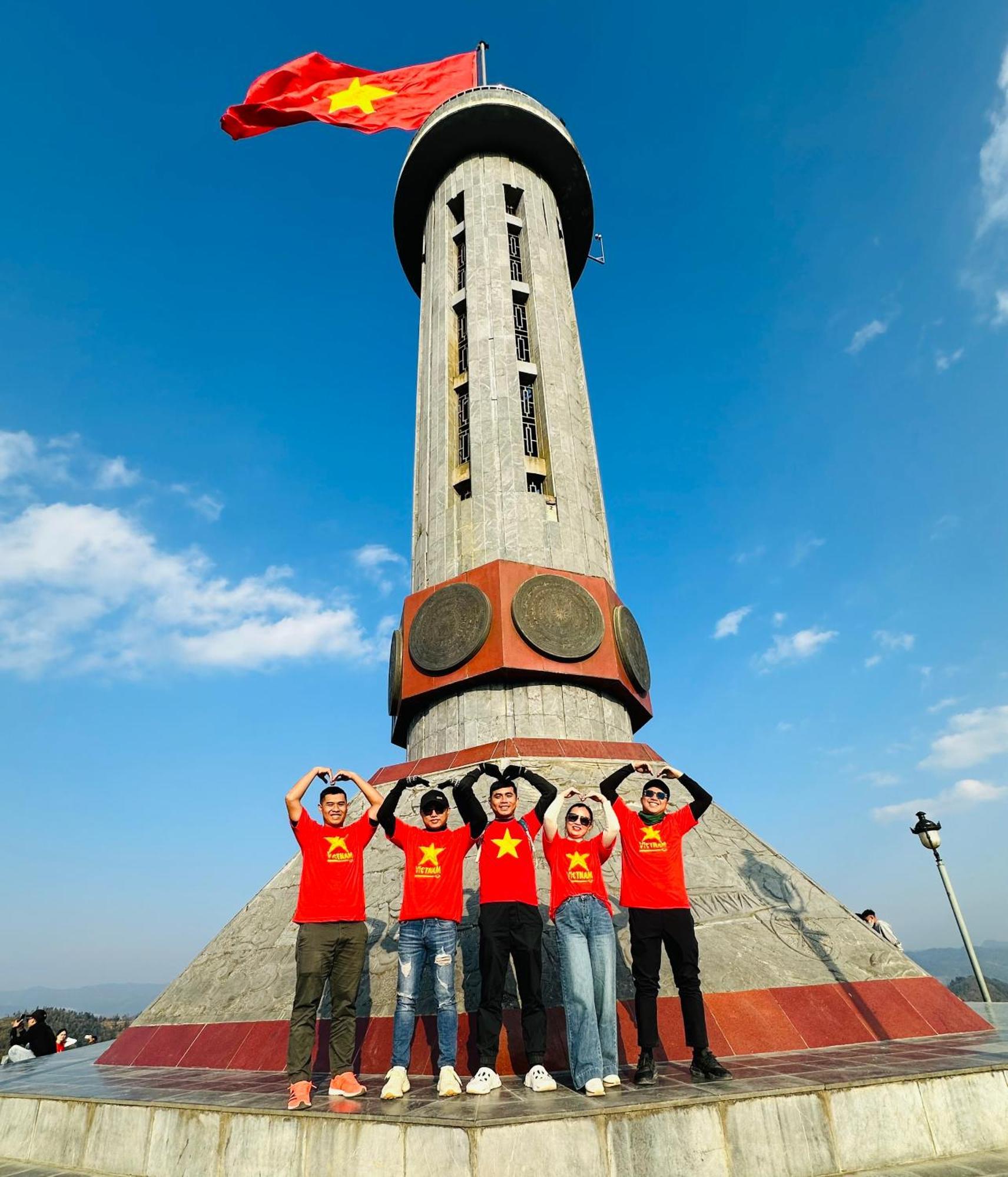 Tl Adventure Tour & Motorbike Aparthotel Ha Giang Luaran gambar