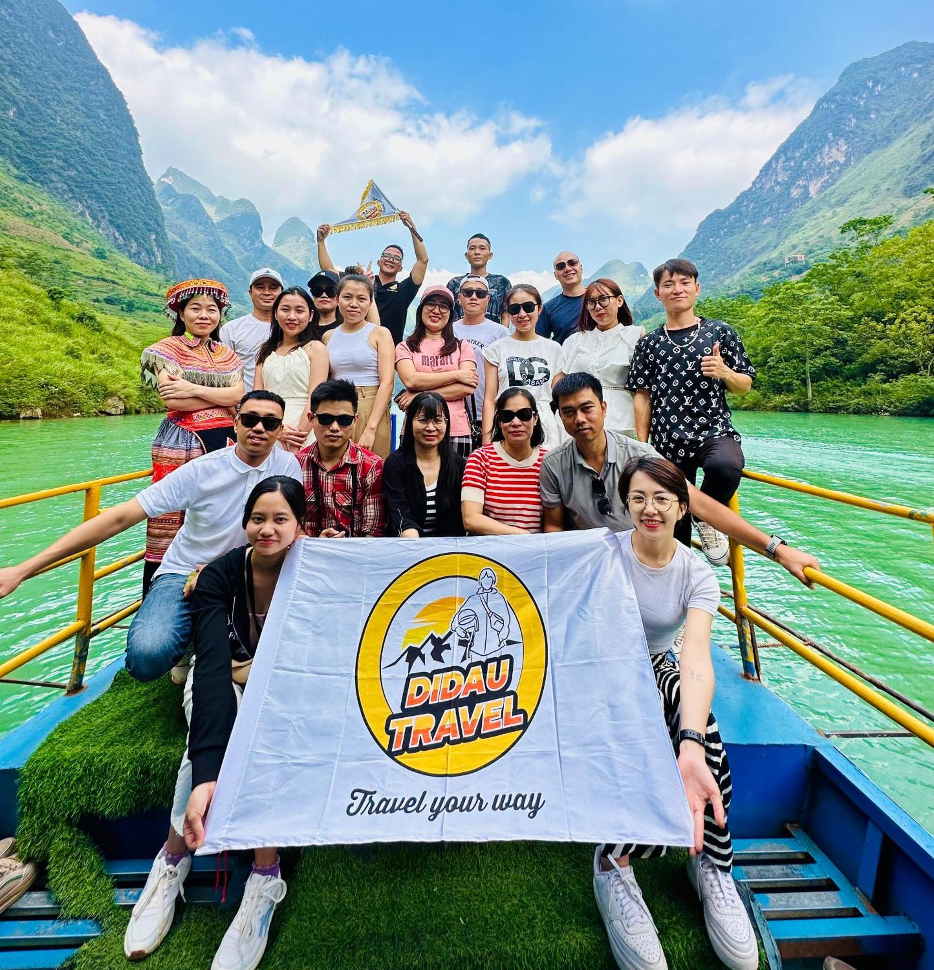 Tl Adventure Tour & Motorbike Aparthotel Ha Giang Luaran gambar