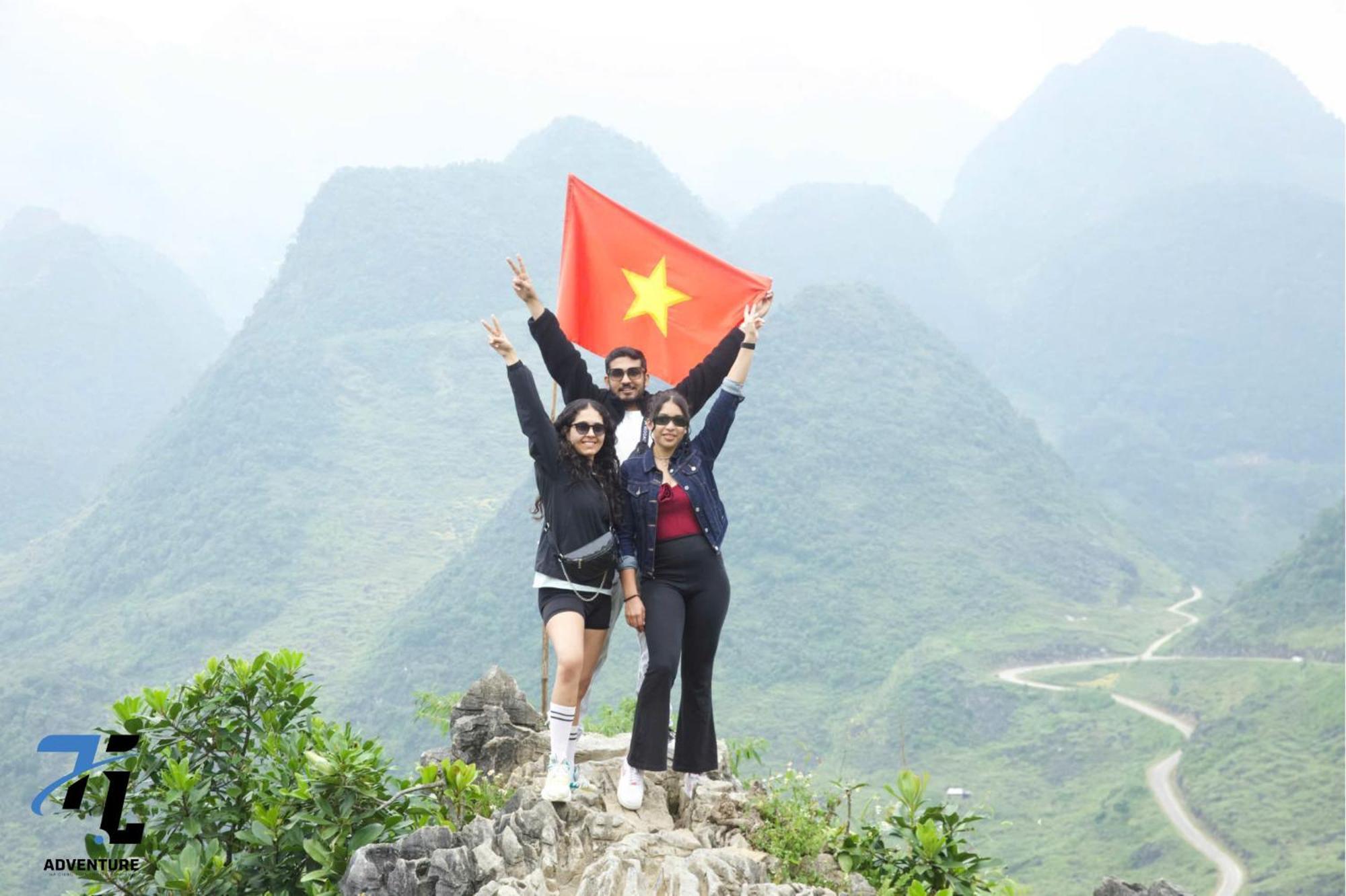 Tl Adventure Tour & Motorbike Aparthotel Ha Giang Luaran gambar